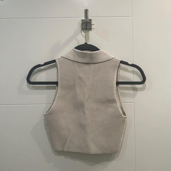 Aritzia Cropped Polo tank - Picture 3 of 3